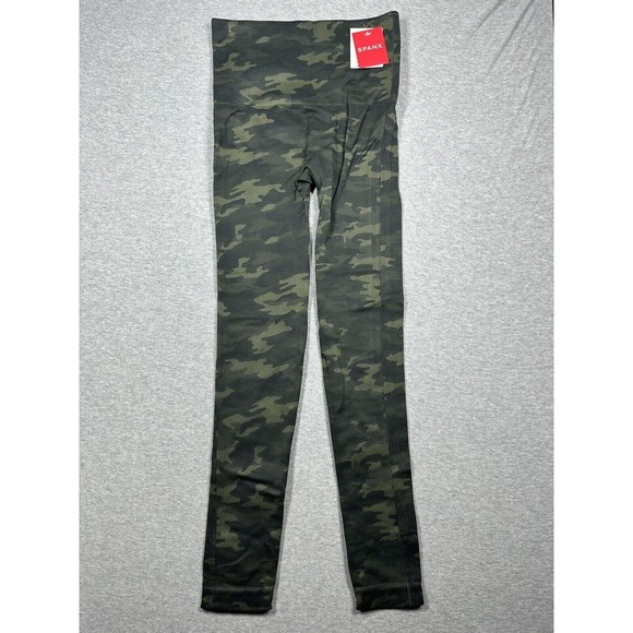 SPANX Leggings Women's Small  Look At Me Now Green Camo NWT $68 - Picture 2 of 8